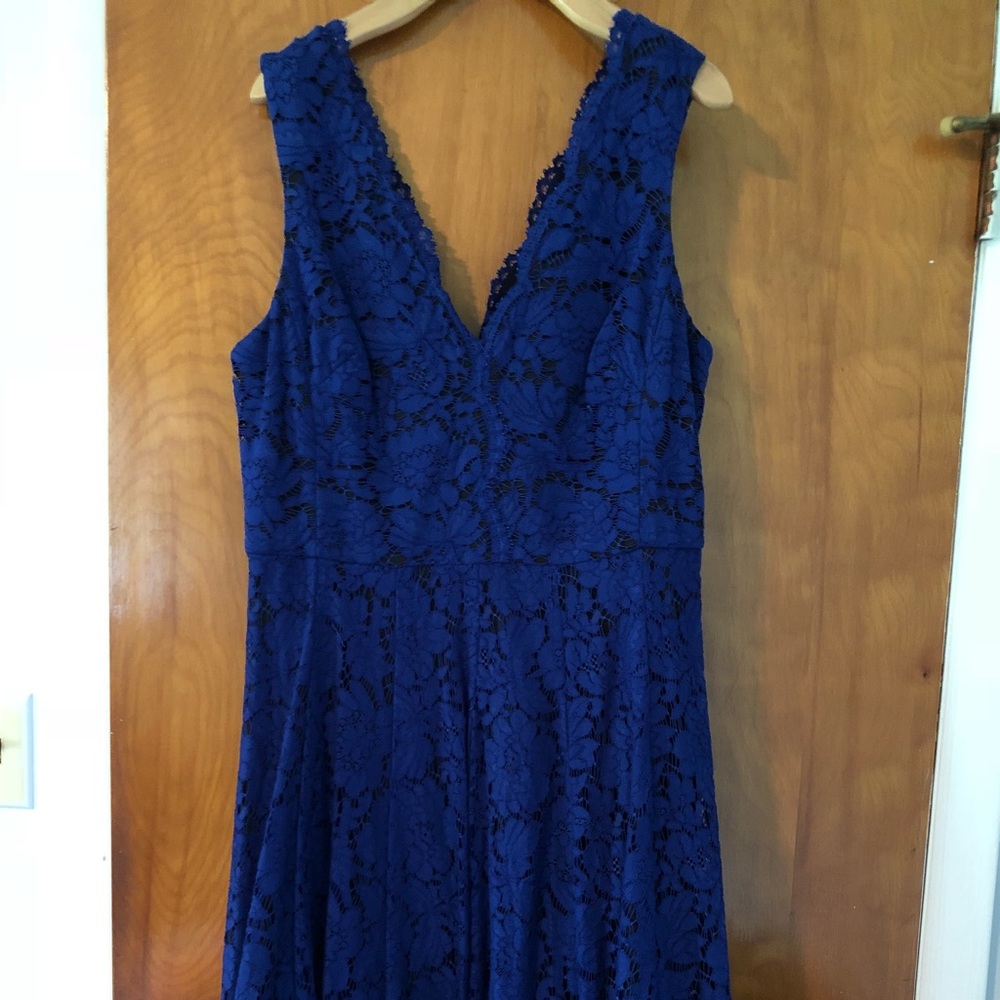 Vera Wang royal blue lace dress
